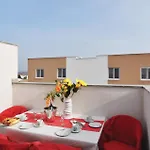 2 Bedroom Stunning In Apartmán