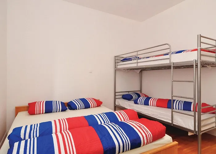 아파트 2 Bedroom Stunning In