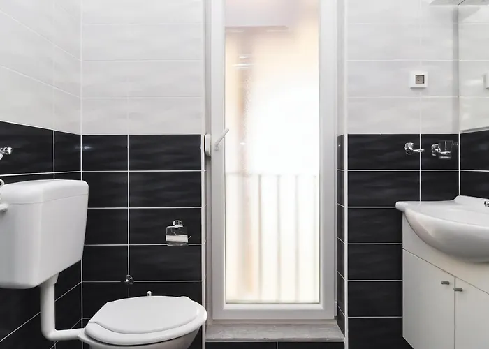 아파트 2 Bedroom Stunning In *