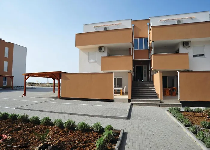 2 Bedroom Stunning In Апартаменты *